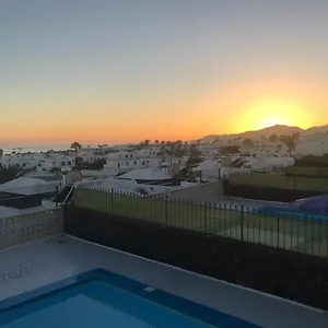 https://villas-vistabella.in-canary-islands.com