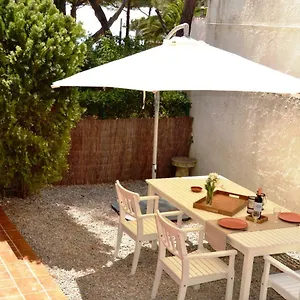 https://apartamento-con-jardin-platja-daro.catalonia-hotels.com
